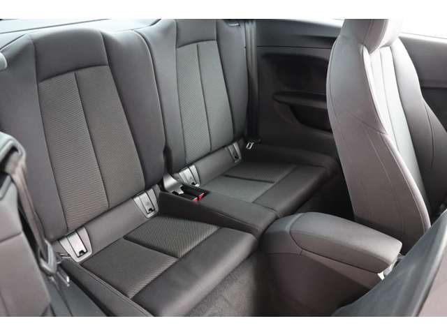 アウディ ＴＴ クーペ　１．８　ＴＦＳＩ　スタイルプラス H30年 (近畿) 99