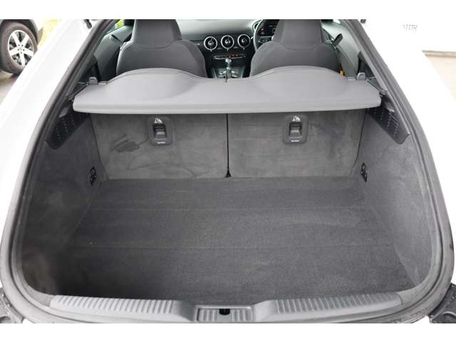 アウディ ＴＴ クーペ　１．８　ＴＦＳＩ　スタイルプラス H30年 (近畿) 99