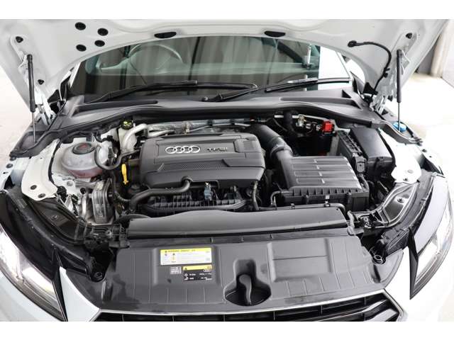 アウディ ＴＴ クーペ　１．８　ＴＦＳＩ　スタイルプラス H30年 (近畿) 99