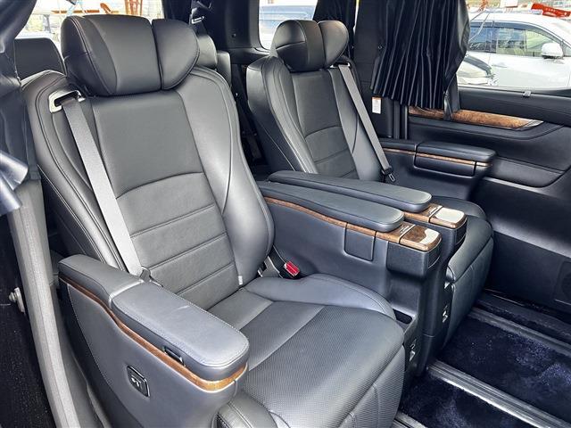 トヨタ ヴェルファイア ３．５ エグゼクティブラウンジ H29年 (関東) 99