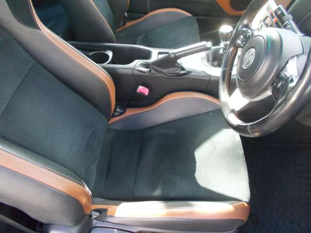 トヨタ ８６ ２．０ ＧＴ リミテッド ハイパフォーマンス パッケージ H29年 (東北) 99