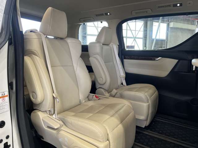 トヨタ アルファード ２．５ Ｇ ４ＷＤ H30年 (関東) 99