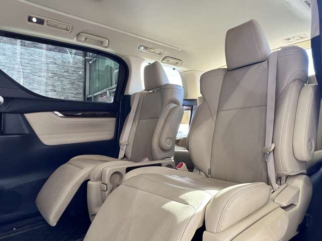 トヨタ アルファード ２．５ Ｇ ４ＷＤ H30年 (関東) 99