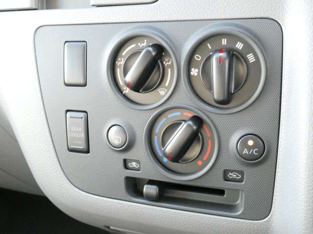 日産 ＮＶ３５０キャラバン ２．５ ＤＸ スーパーロングボディ ワイド ハイルーフ R2年 (関東) 99