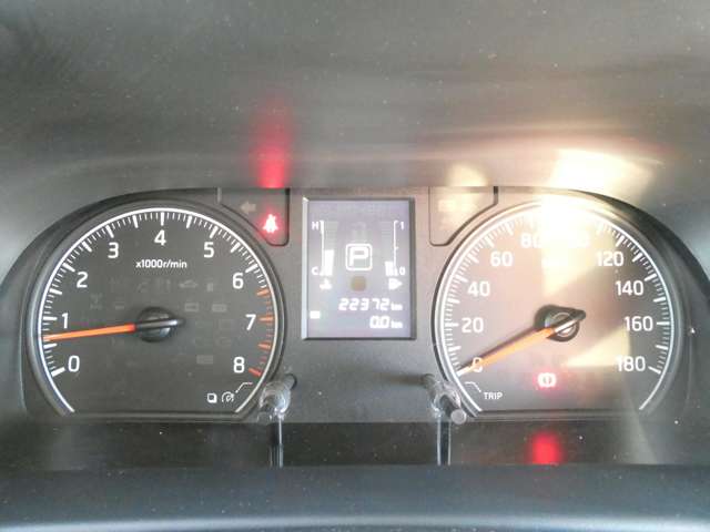 日産 ＮＶ３５０キャラバン ２．５ ＤＸ スーパーロングボディ ワイド ハイルーフ R2年 (関東) 99