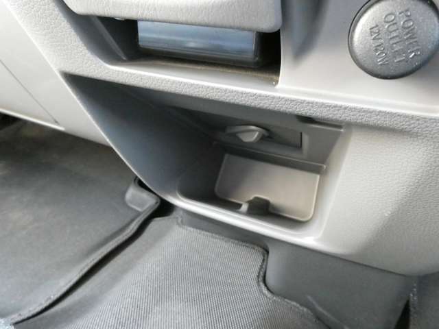 日産 ＮＶ３５０キャラバン ２．５ ＤＸ スーパーロングボディ ワイド ハイルーフ R2年 (関東) 99