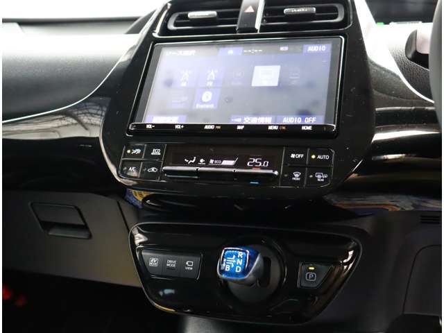 トヨタ プリウス １．８ Ａ プレミアム R3年 (関東) 99