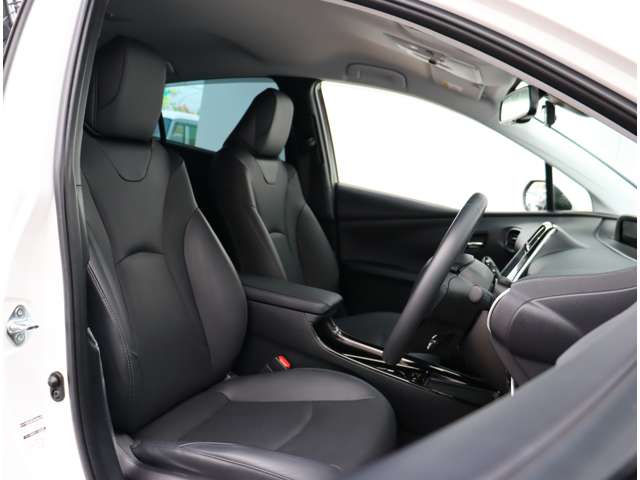 トヨタ プリウス １．８ Ａ プレミアム R3年 (関東) 99