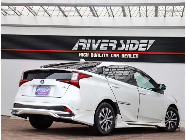 トヨタ プリウス １．８ Ａ プレミアム R3年 (関東) 99