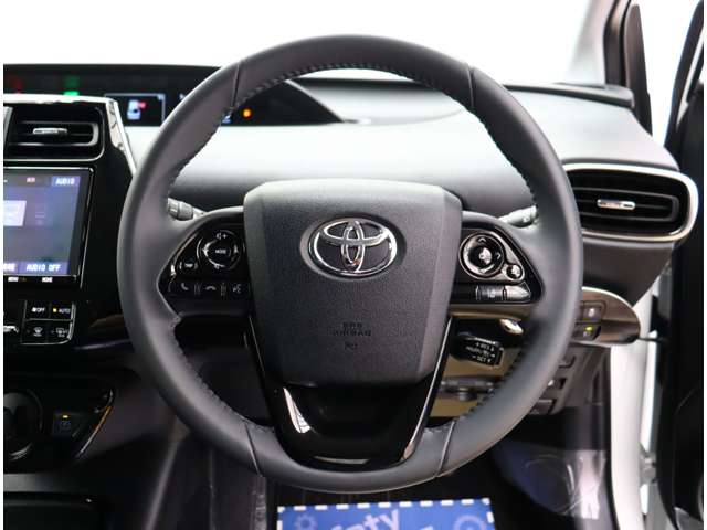 トヨタ プリウス １．８ Ａ プレミアム R3年 (関東) 99