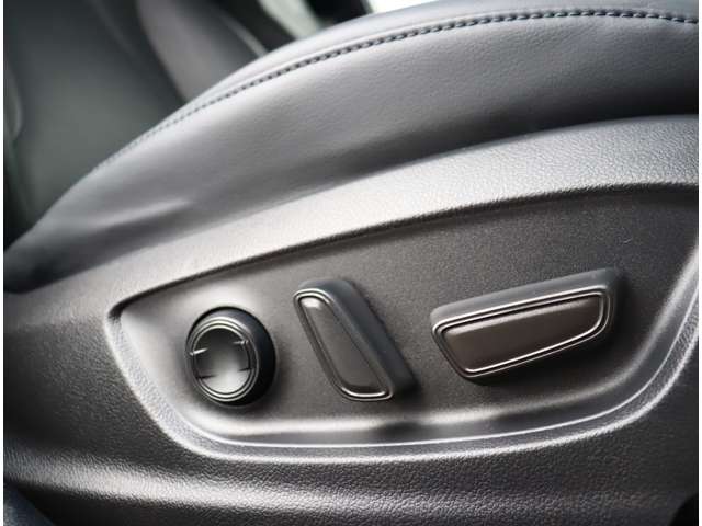 トヨタ プリウス １．８ Ａ プレミアム R3年 (関東) 99