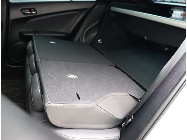 トヨタ プリウス １．８ Ａ プレミアム R3年 (関東) 99