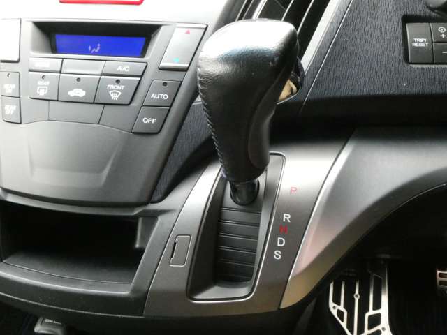 ホンダ オデッセイ ２．４ アブソルート H21年 (関東) 99