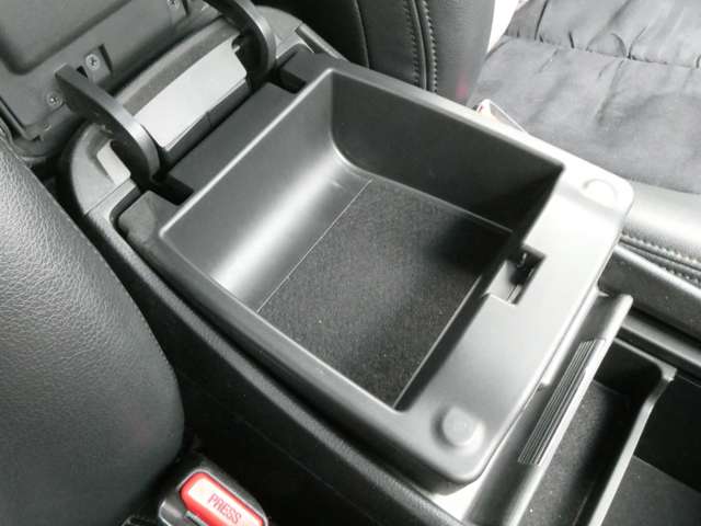 ホンダ オデッセイ ２．４ アブソルート H21年 (関東) 99