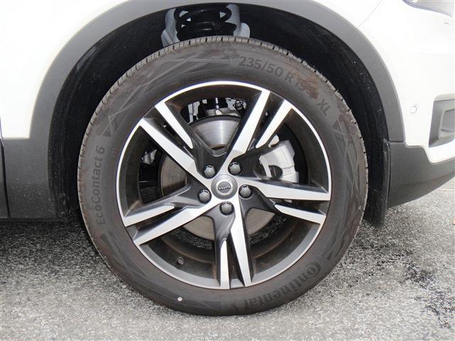 ボルボ ＸＣ４０ Ｔ５ ＡＷＤ Ｒデザイン ４ＷＤ R1年 (東北) 99