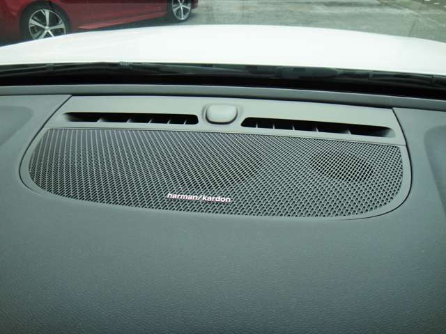 ボルボ ＸＣ４０ Ｔ５ ＡＷＤ Ｒデザイン ４ＷＤ R1年 (東北) 99