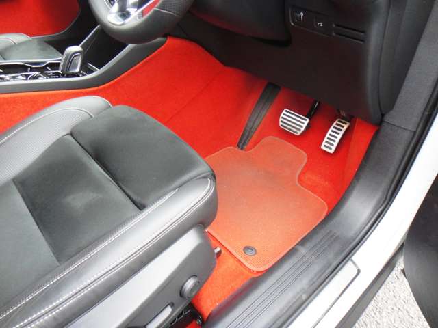 ボルボ ＸＣ４０ Ｔ５ ＡＷＤ Ｒデザイン ４ＷＤ R1年 (東北) 99