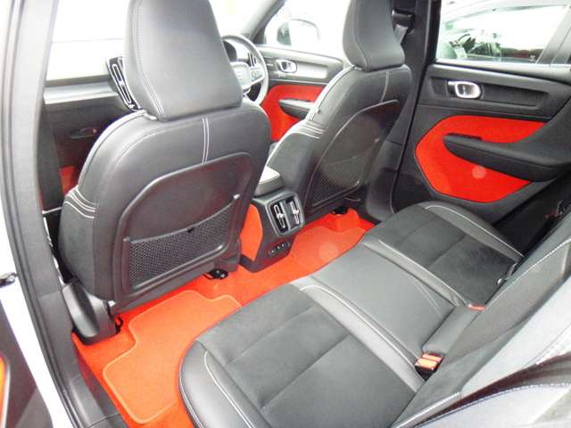 ボルボ ＸＣ４０ Ｔ５ ＡＷＤ Ｒデザイン ４ＷＤ R1年 (東北) 99