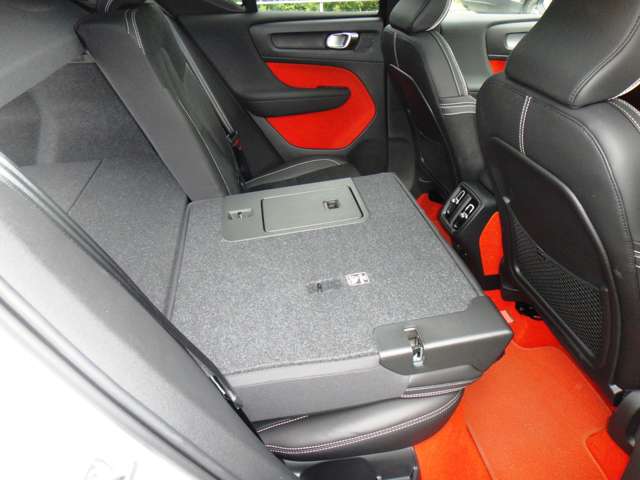 ボルボ ＸＣ４０ Ｔ５ ＡＷＤ Ｒデザイン ４ＷＤ R1年 (東北) 99