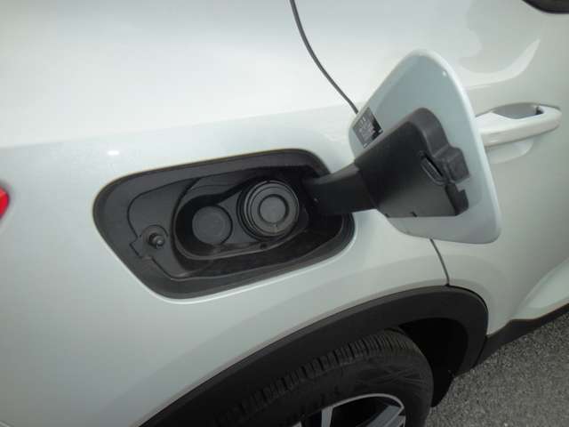 ボルボ ＸＣ４０ Ｔ５ ＡＷＤ Ｒデザイン ４ＷＤ R1年 (東北) 99