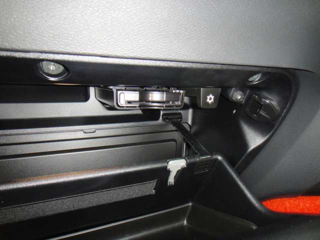 ボルボ ＸＣ４０ Ｔ５ ＡＷＤ Ｒデザイン ４ＷＤ R1年 (東北) 99