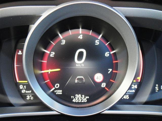 ボルボ Ｖ４０クロスカントリー Ｔ５ ＡＷＤ モメンタム ４ＷＤ H28年 (東北) 99