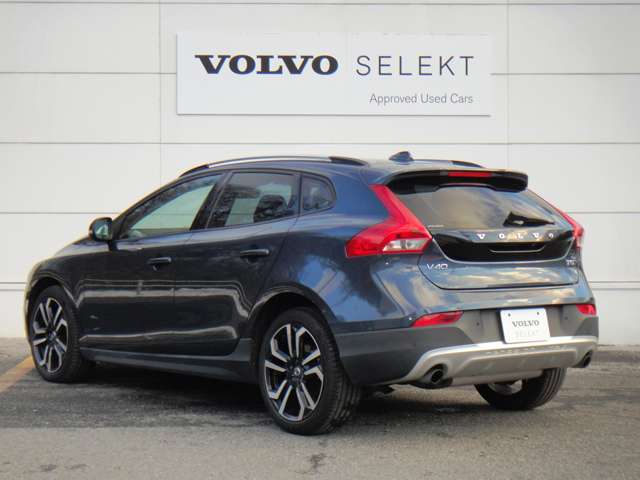 ボルボ Ｖ４０クロスカントリー Ｔ５ ＡＷＤ モメンタム ４ＷＤ H28年 (東北) 99