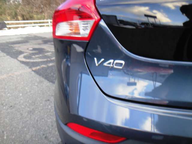 ボルボ Ｖ４０クロスカントリー Ｔ５ ＡＷＤ モメンタム ４ＷＤ H28年 (東北) 99