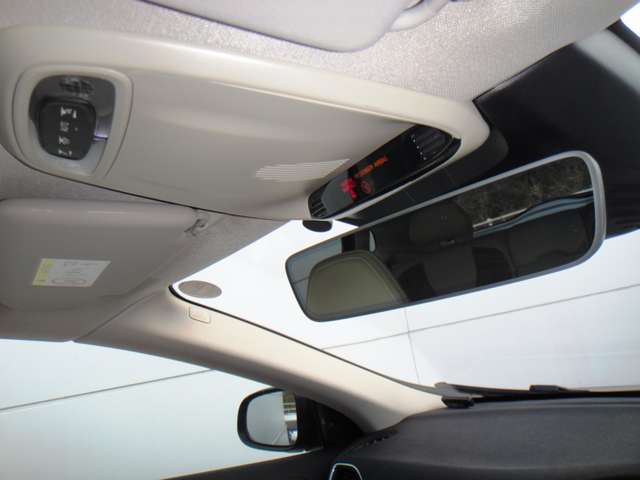 ボルボ Ｖ４０クロスカントリー Ｔ５ ＡＷＤ モメンタム ４ＷＤ H28年 (東北) 99