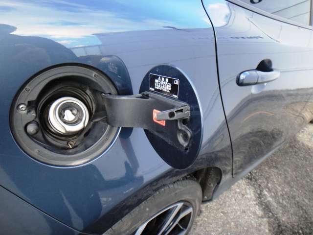 ボルボ Ｖ４０クロスカントリー Ｔ５ ＡＷＤ モメンタム ４ＷＤ H28年 (東北) 99