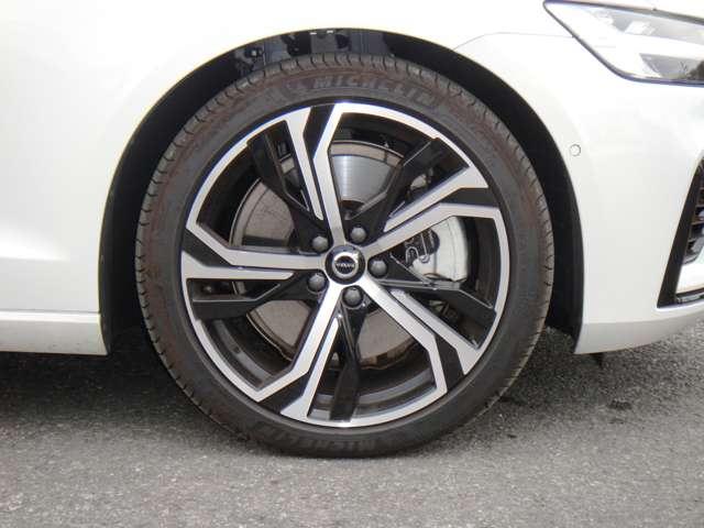 ボルボ Ｖ６０ リチャージ アルティメット Ｔ６ ＡＷＤ プラグイン ハイブリッド ４ＷＤ R5年 (東北) 99