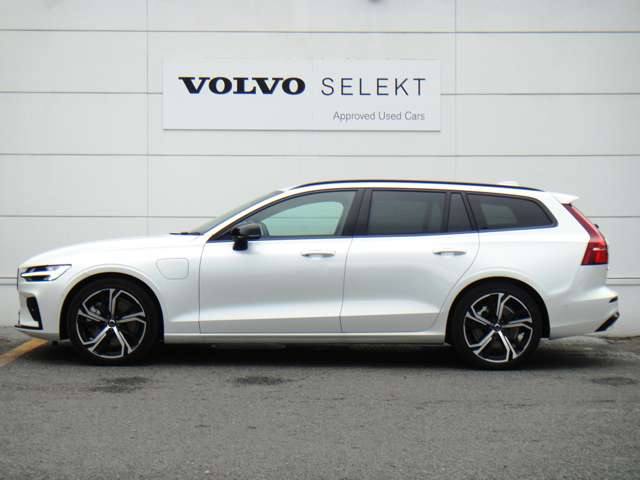 ボルボ Ｖ６０ リチャージ アルティメット Ｔ６ ＡＷＤ プラグイン ハイブリッド ４ＷＤ R5年 (東北) 99