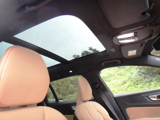 ボルボ Ｖ６０ リチャージ アルティメット Ｔ６ ＡＷＤ プラグイン ハイブリッド ４ＷＤ R5年 (東北) 99