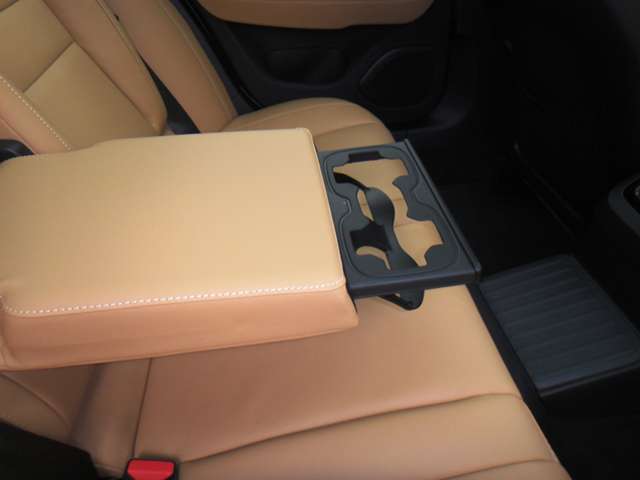 ボルボ Ｖ６０ リチャージ アルティメット Ｔ６ ＡＷＤ プラグイン ハイブリッド ４ＷＤ R5年 (東北) 99