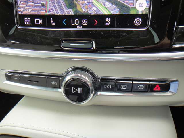 ボルボ Ｓ９０ リチャージ アルティメット Ｔ８ ＡＷＤ プラグイン ハイブリッド ４ＷＤ R5年 (東北) 99