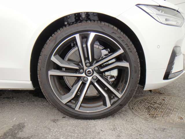 ボルボ Ｓ９０ リチャージ アルティメット Ｔ８ ＡＷＤ プラグイン ハイブリッド ４ＷＤ R5年 (東北) 99