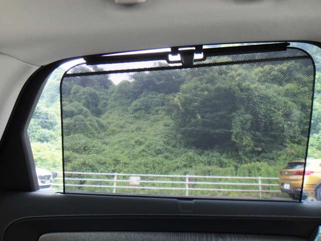 ボルボ Ｓ９０ リチャージ アルティメット Ｔ８ ＡＷＤ プラグイン ハイブリッド ４ＷＤ R5年 (東北) 99