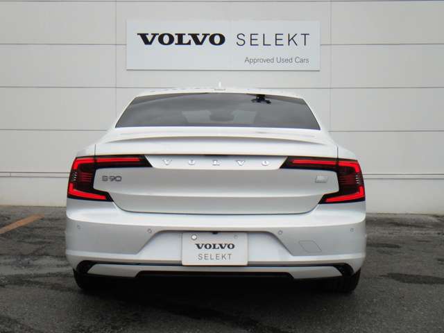 ボルボ Ｓ９０ リチャージ アルティメット Ｔ８ ＡＷＤ プラグイン ハイブリッド ４ＷＤ R5年 (東北) 99