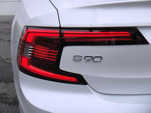 ボルボ Ｓ９０ リチャージ アルティメット Ｔ８ ＡＷＤ プラグイン ハイブリッド ４ＷＤ R5年 (東北) 99