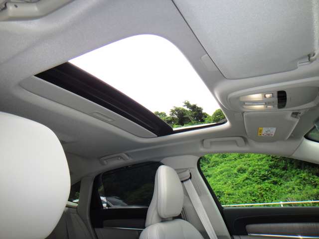 ボルボ Ｓ９０ リチャージ アルティメット Ｔ８ ＡＷＤ プラグイン ハイブリッド ４ＷＤ R5年 (東北) 99