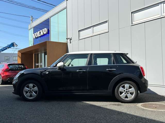 ミニ ミニ クーパーＤ ５ドア サザーク H30年 (東北) 99