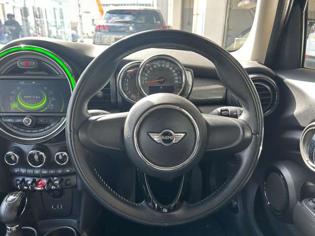 ミニ ミニ クーパーＤ ５ドア サザーク H30年 (東北) 99