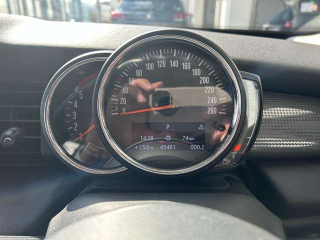 ミニ ミニ クーパーＤ ５ドア サザーク H30年 (東北) 99