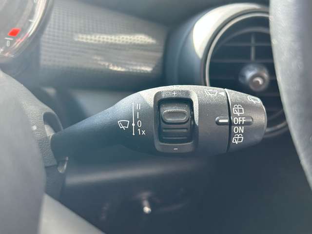 ミニ ミニ クーパーＤ ５ドア サザーク H30年 (東北) 99