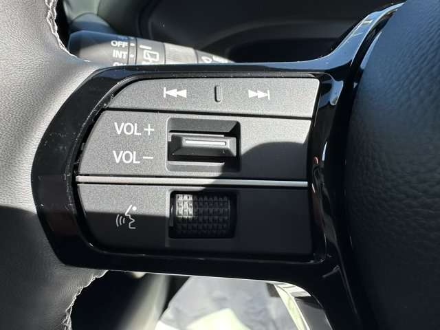 ホンダ ＺＲ−Ｖ １．５ Ｘ R6年 (東海) 99