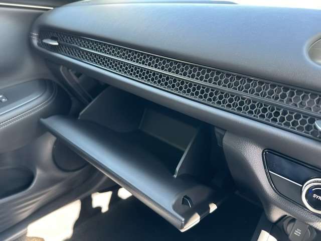 ホンダ ＺＲ−Ｖ １．５ Ｘ R6年 (東海) 99