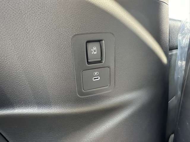 日産 セレナ １．４ Ｅ－ＰＯＷＥＲ ハイウェイスターＶ R5年 (東海) 99