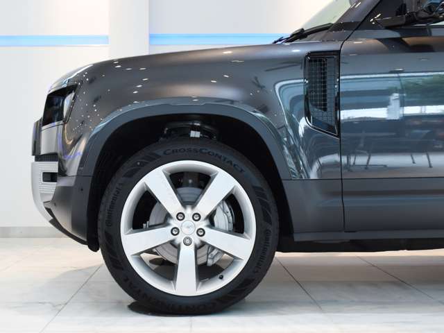 ランドローバー ディフェンダー １３０ ローンチ エディション ディーゼルターボ ４ＷＤ R5年 (関東) 99