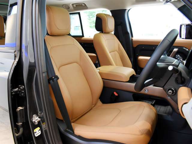 ランドローバー ディフェンダー １３０ ローンチ エディション ディーゼルターボ ４ＷＤ R5年 (関東) 99