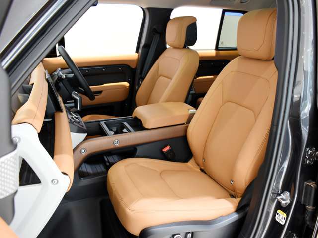 ランドローバー ディフェンダー １３０ ローンチ エディション ディーゼルターボ ４ＷＤ R5年 (関東) 99